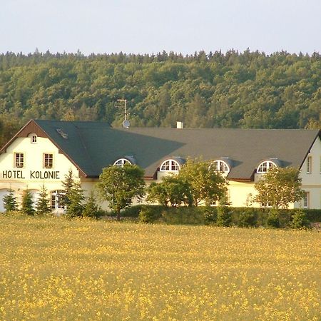 Křivoklát Hotel Kolonie מראה חיצוני תמונה