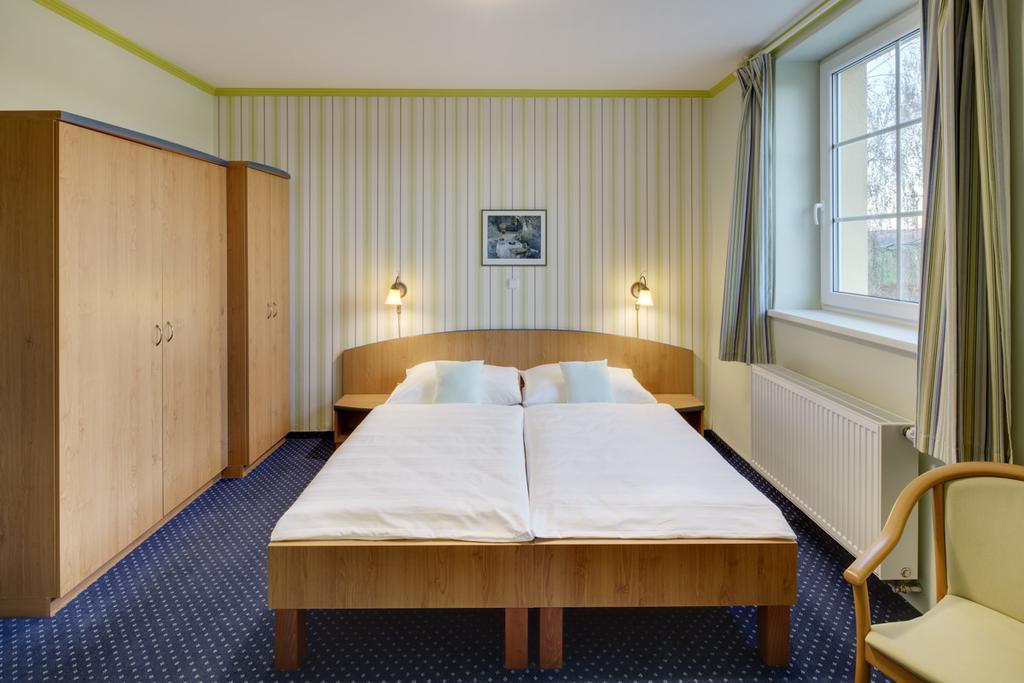 Křivoklát Hotel Kolonie מראה חיצוני תמונה
